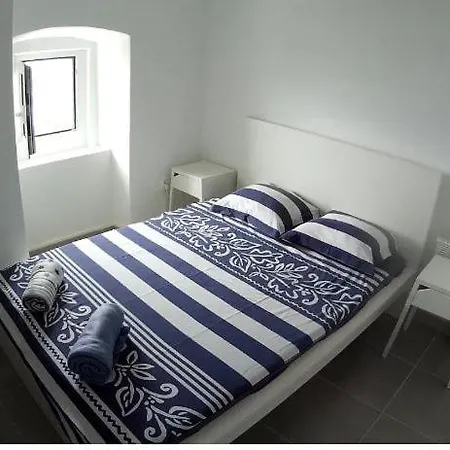 Deja Blue Vakantiehuis Ustrine